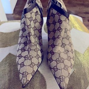 Gucci ankle booties, booties have been sanitized.